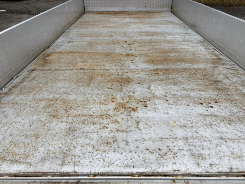 H29年式、フォワード、アルミ平ボデー|中古トラックの販売・買取・査定のアイナビ