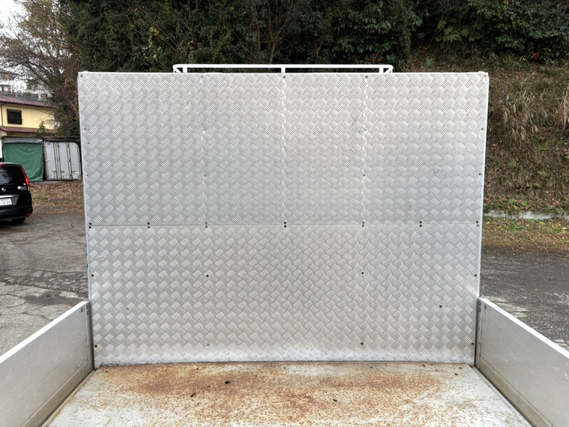 H29年式、フォワード、アルミ平ボデー|中古トラックの販売・買取・査定のアイナビ