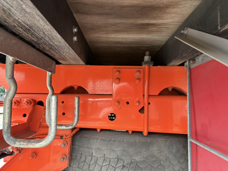 H29年式、フォワード、アルミ平ボデー|中古トラックの販売・買取・査定のアイナビ