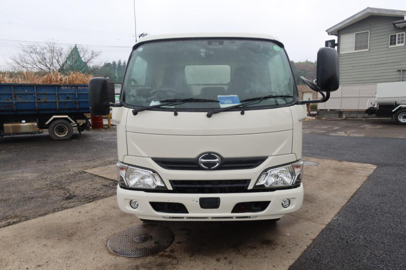 標準幅 巻き込みパッカー車 新明和製5.1立米 積載2000kg|中古トラックの販売・買取・査定のアイナビ