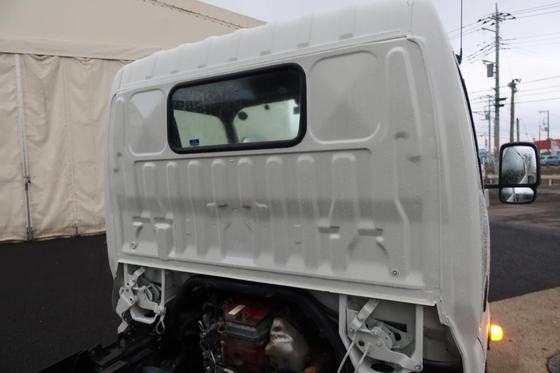 標準幅 巻き込みパッカー車 新明和製5.1立米 積載2000kg|中古トラックの販売・買取・査定のアイナビ