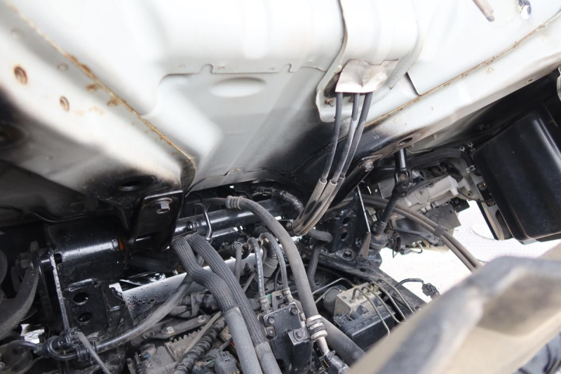 標準ロング平ボディー アルミアオリ 積載2000kg|中古トラックの販売・買取・査定のアイナビ