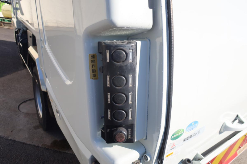 ワイド幅 巻き込みパッカー車 新明和製6.5立米 積載3250kg|中古トラックの販売・買取・査定のアイナビ