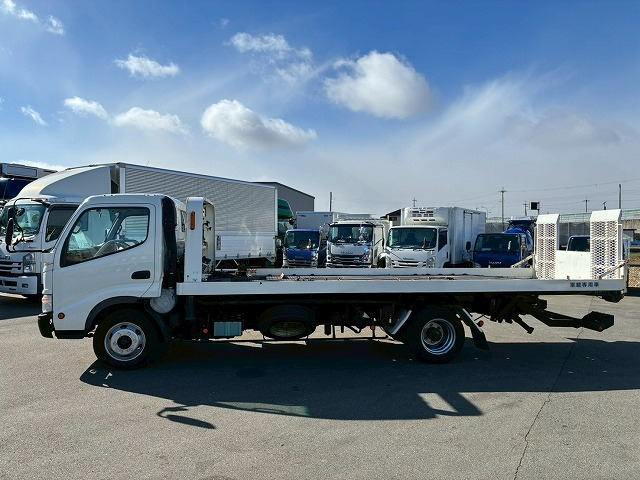 セーフティローダーワイド超超ロング6速MT7.5t車両運搬車|中古トラックの販売・買取・査定のアイナビ