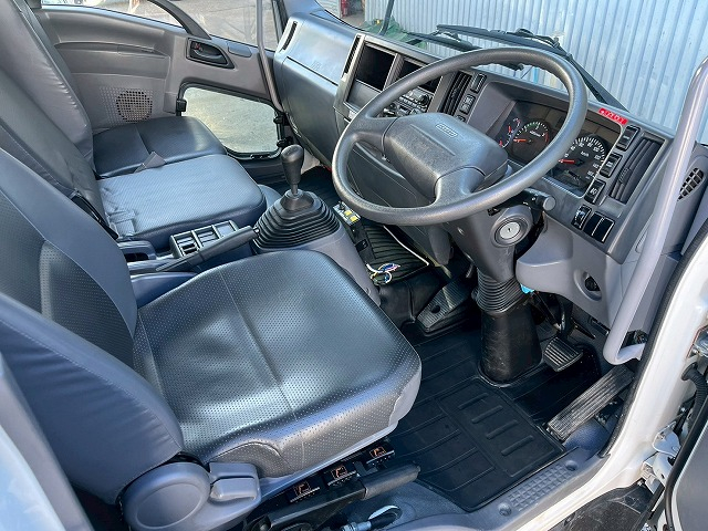 車検付★ワンオーナー★実走行★新明和製!★電動コボレーン|中古トラックの販売・買取・査定のアイナビ