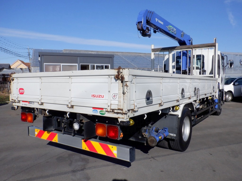 2.55t タダノ製4段クレーン ラジコン リアジャッキ付|中古トラックの販売・買取・査定のアイナビ