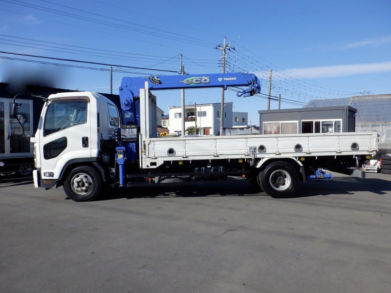 2.55t タダノ製4段クレーン ラジコン リアジャッキ付|中古トラックの販売・買取・査定のアイナビ