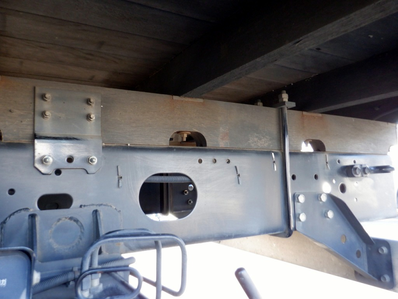 2.55t タダノ製4段クレーン ラジコン リアジャッキ付|中古トラックの販売・買取・査定のアイナビ