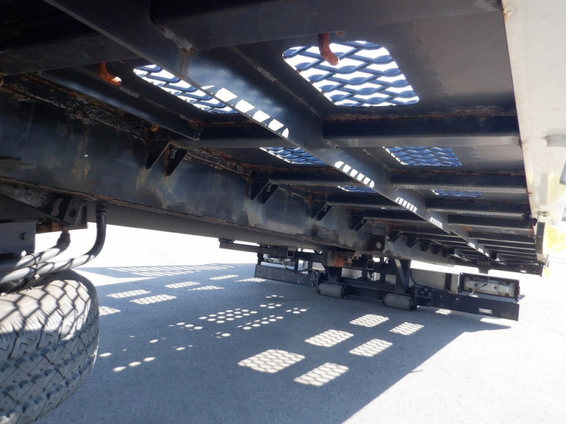 2.9t ユニック製 NEO5 セーフティーローダー 車検付|中古トラックの販売・買取・査定のアイナビ