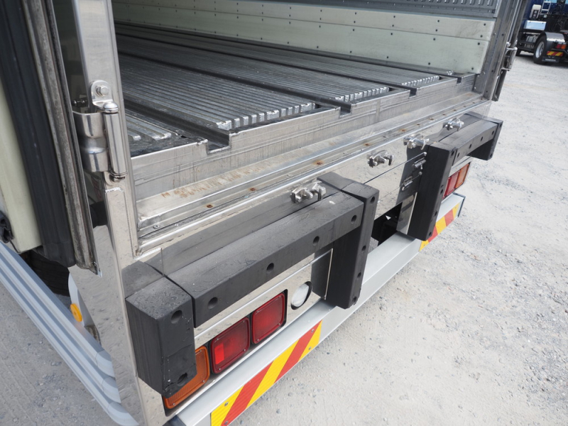 いすゞ 冷凍バン ギガ|中古トラックの販売・買取・査定のアイナビ