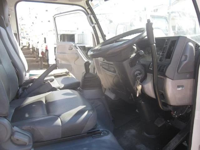 いすゞ 特殊車両|中古トラックの販売・買取・査定のアイナビ