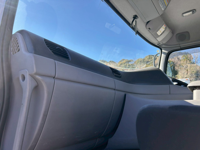 【第五輪荷重11.5t】UD/クオン|中古トラックの販売・買取・査定のアイナビ