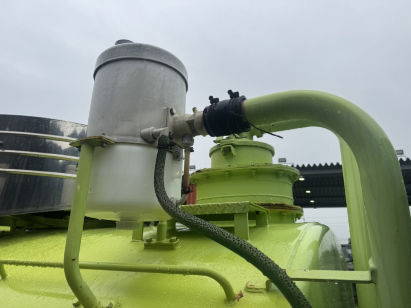 バキュームカーモリタエコノス最大容積3700L脱臭器|中古トラックの販売・買取・査定のアイナビ