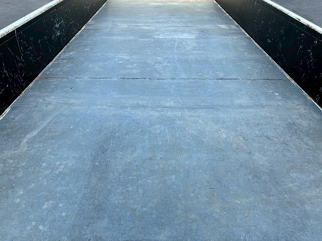 保証対象車両車検付2t積載6速MT2t5tキャブオーバー|中古トラックの販売・買取・査定のアイナビ