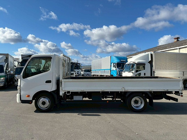 保証対象車両車検付2t積載6速MT2t5tキャブオーバー|中古トラックの販売・買取・査定のアイナビ