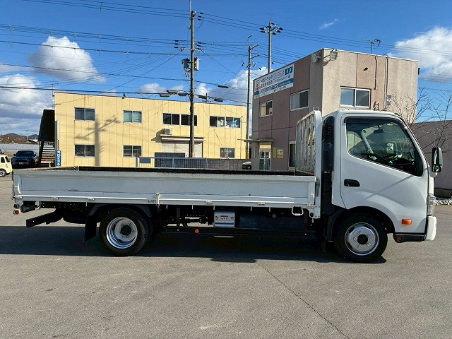 保証対象車両車検付2t積載6速MT2t5tキャブオーバー|中古トラックの販売・買取・査定のアイナビ