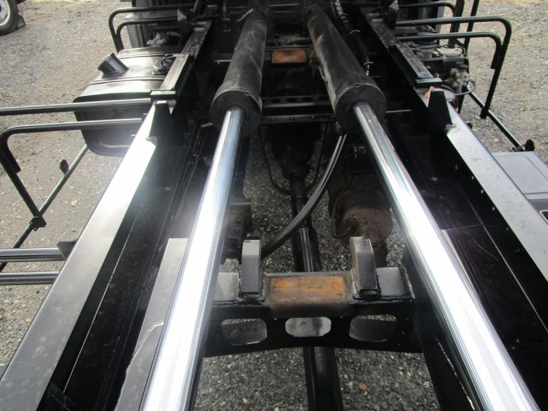 4t アームロール 車検令和8年12月|中古トラックの販売・買取・査定のアイナビ