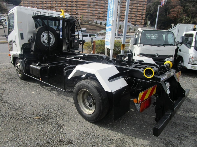 4t アームロール 車検令和8年12月|中古トラックの販売・買取・査定のアイナビ