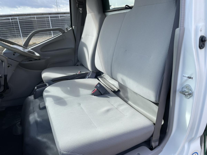 平成20年ダイナ幌車垂直ゲート10万キロ準中型免許対応AT車|中古トラックの販売・買取・査定のアイナビ