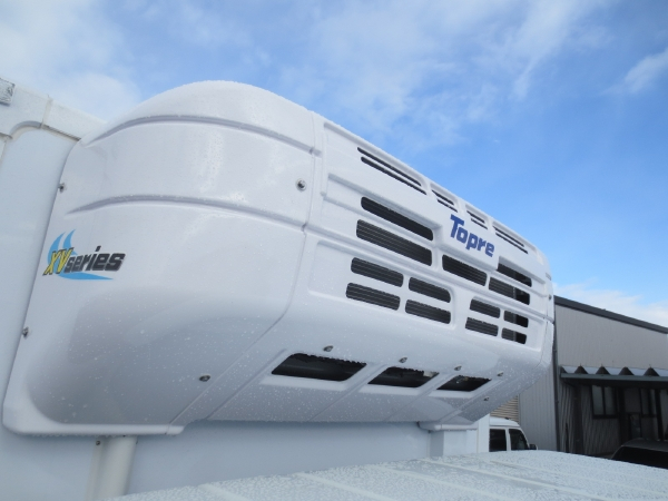 三菱キャンターワイドロング冷蔵冷凍車|中古トラックの販売・買取・査定のアイナビ