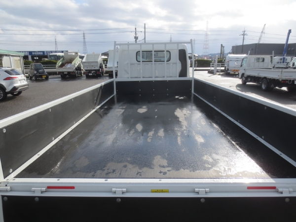 三菱キャンターワイドロング平ボディ|中古トラックの販売・買取・査定のアイナビ