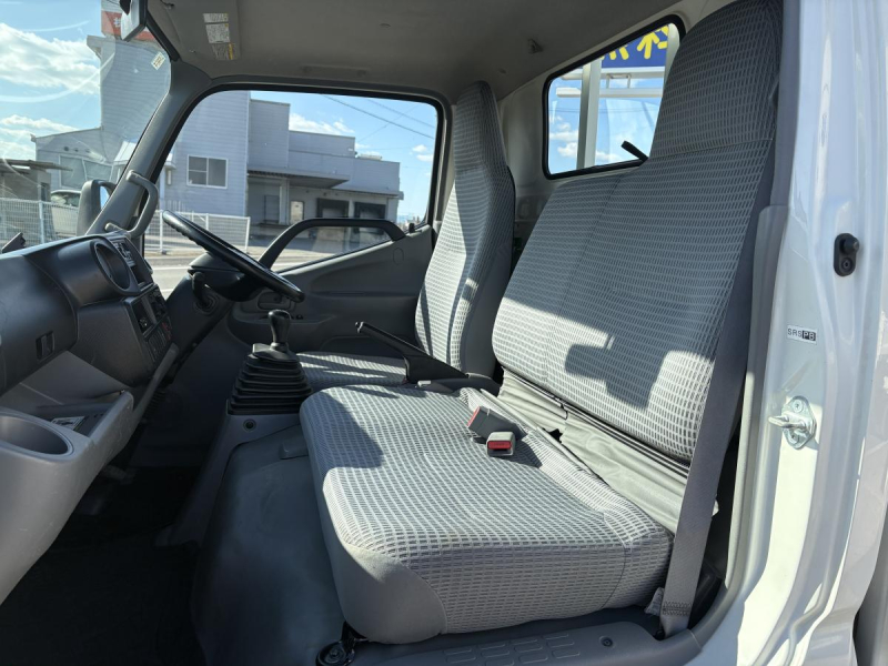 H30トヨエース 2t平ボディ|中古トラックの販売・買取・査定のアイナビ