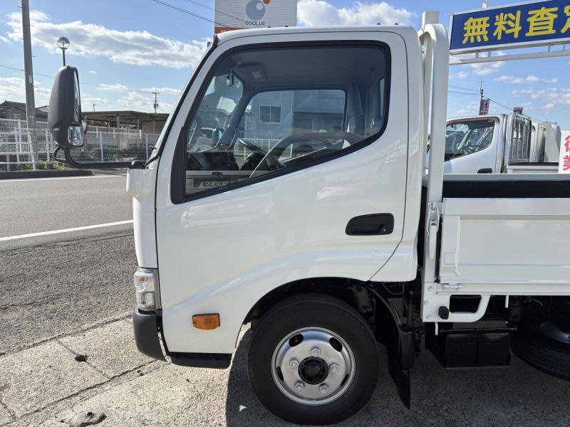 H30トヨエース 2t平ボディ|中古トラックの販売・買取・査定のアイナビ