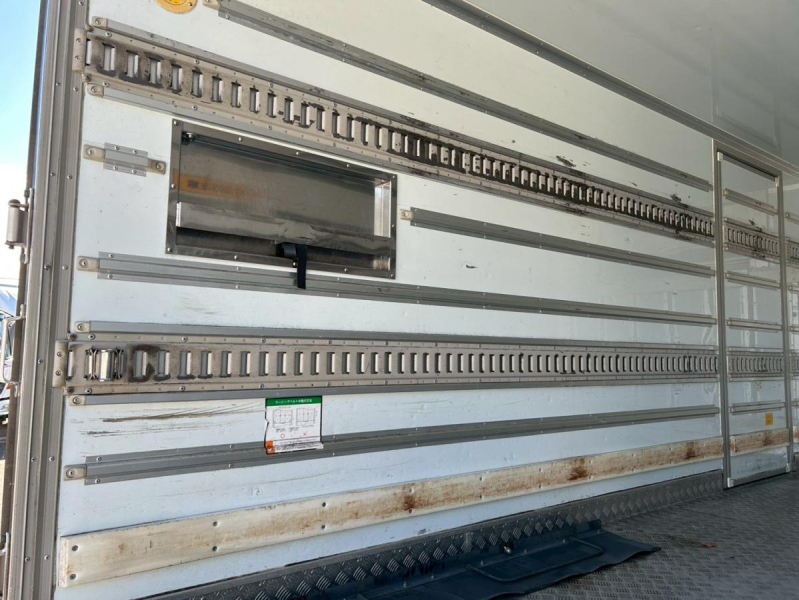 ワイドロング菱重低温パワーゲート車検付|中古トラックの販売・買取・査定のアイナビ