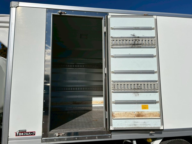 ワイドロング菱重低温パワーゲート車検付|中古トラックの販売・買取・査定のアイナビ