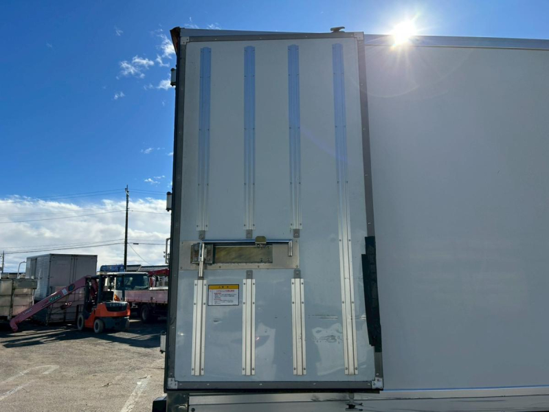 ワイドロング菱重低温パワーゲート車検付|中古トラックの販売・買取・査定のアイナビ