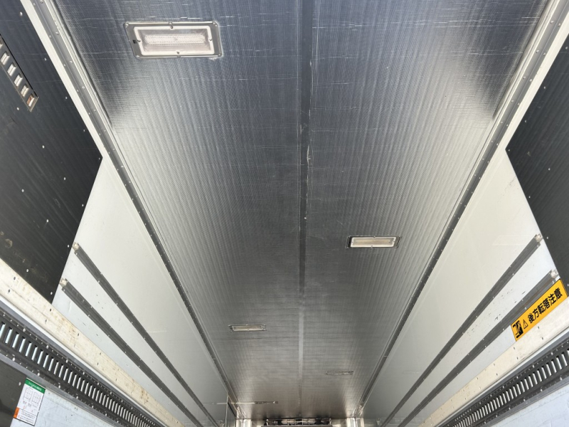 4軸低床エアサス菱重低温パワーゲートスタンバイ|中古トラックの販売・買取・査定のアイナビ