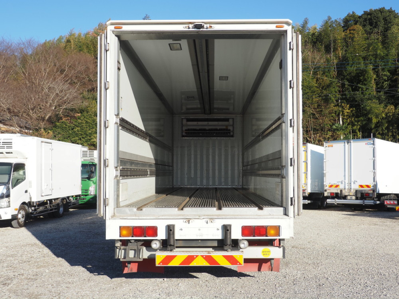 日野 冷凍ウイング プロフィア|中古トラックの販売・買取・査定のアイナビ