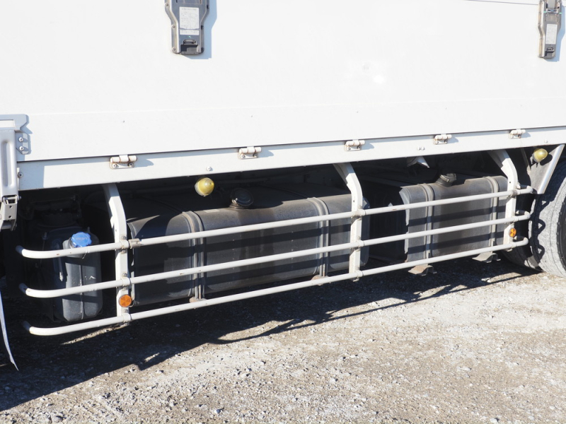 日野 冷凍ウイング プロフィア|中古トラックの販売・買取・査定のアイナビ