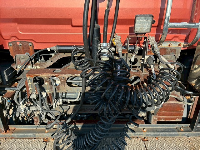 車検付ハイルーフ後輪エアサスB尺ホイールベースエスコット|中古トラックの販売・買取・査定のアイナビ