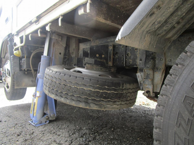 3t クレーン付 タダノZR224 2.22t吊 4段ラジコン|中古トラックの販売・買取・査定のアイナビ