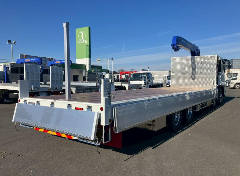 ☆未使用車 AT車 4軸低床 ハイルーフ タダノ 4段クレーン|中古トラックの販売・買取・査定のアイナビ