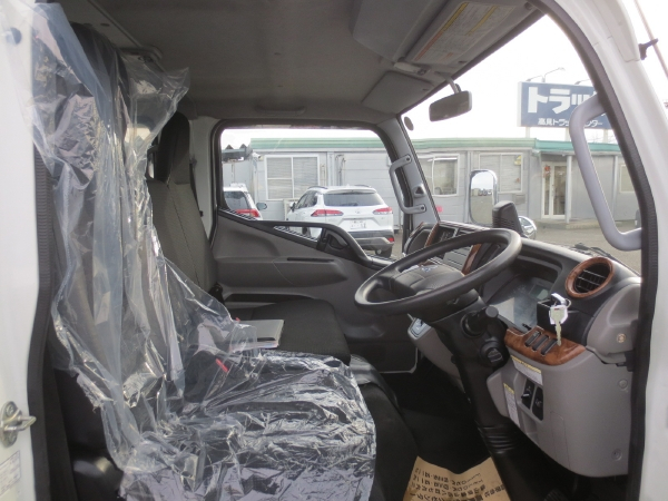 三菱キャンターWキャブ|中古トラックの販売・買取・査定のアイナビ