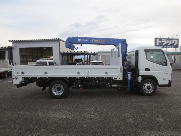 三菱キャンターワイド超ロングクレーン付|中古トラックの販売・買取・査定のアイナビ