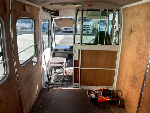 【バックカメラ付き×ハイブリッド】トヨタ/クイックデリバリー|中古トラックの販売・買取・査定のアイナビ