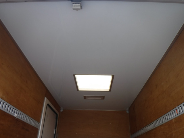 H24エルフパネルバン4WD(パートタイム)2t積載|中古トラックの販売・買取・査定のアイナビ