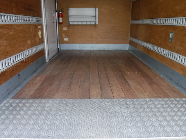 H24エルフパネルバン4WD(パートタイム)2t積載|中古トラックの販売・買取・査定のアイナビ