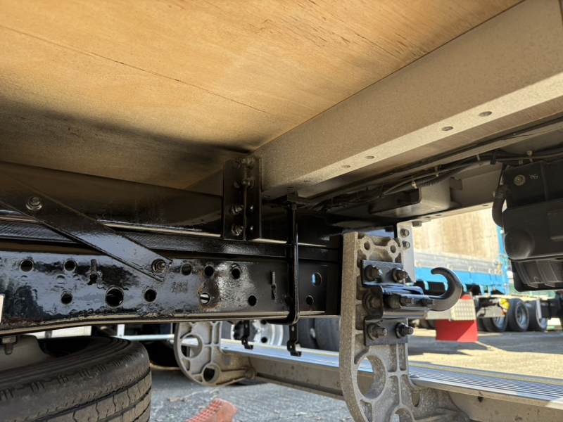 H30年式、エルフ、アルミバン、車検付|中古トラックの販売・買取・査定のアイナビ