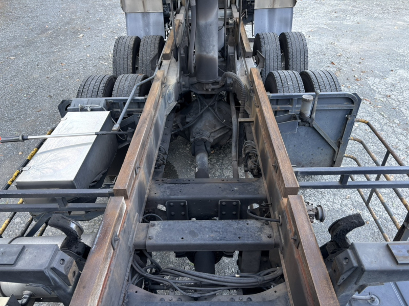 H17年式、ギガ、深ダンプ|中古トラックの販売・買取・査定のアイナビ