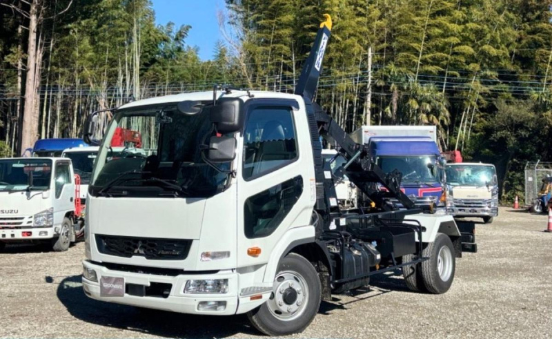 R7年新明和アームロールCCA44-31未使用車車検付|中古トラックの販売・買取・査定のアイナビ