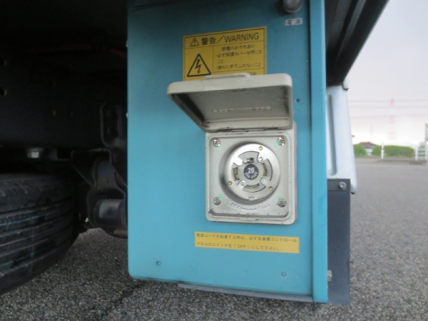 トヨタトヨエース冷蔵冷凍車|中古トラックの販売・買取・査定のアイナビ