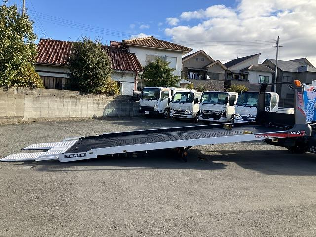 いすゞ 特殊車両|中古トラックの販売・買取・査定のアイナビ