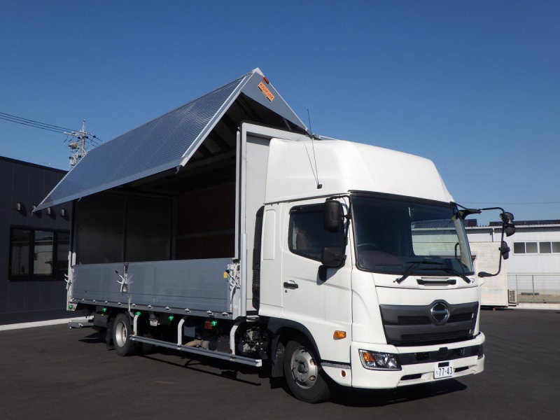 62ワイド 格納ゲート ハイルーフ 後輪エアサス 積載2.25t|中古トラックの販売・買取・査定のアイナビ