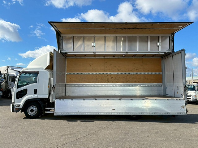 保証対象車両フルキャブ日本フルハーフ背高210馬力6速MT|中古トラックの販売・買取・査定のアイナビ