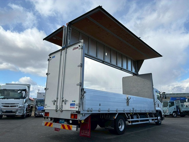 保証対象車両フルキャブ日本フルハーフ背高210馬力6速MT|中古トラックの販売・買取・査定のアイナビ