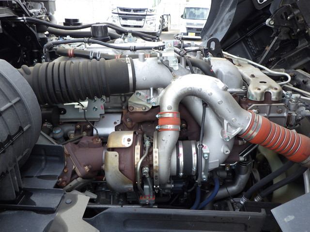 イスズ2PG-CYL77Cアルミウィング10t超床鉄板デフロック|中古トラックの販売・買取・査定のアイナビ